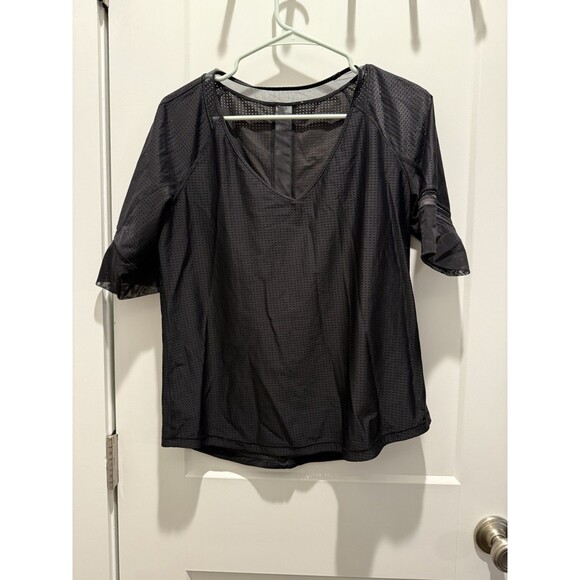 Lululemon VAR-CITY Black Short Sleeve Mesh Shirt Sz 10 - Picture 1 of 4